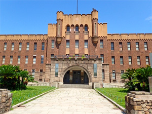 MIRAIZA OSAKA-JO